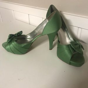 David’s Bridal satin shoes Apple green